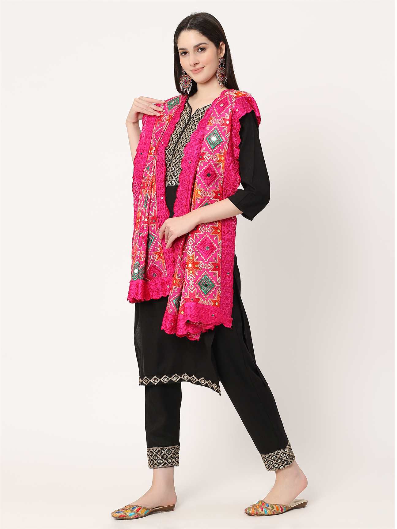 magenta-multicolour-embroidery-phulkari-dupatta-with-mirror-work-MCRCPD0178