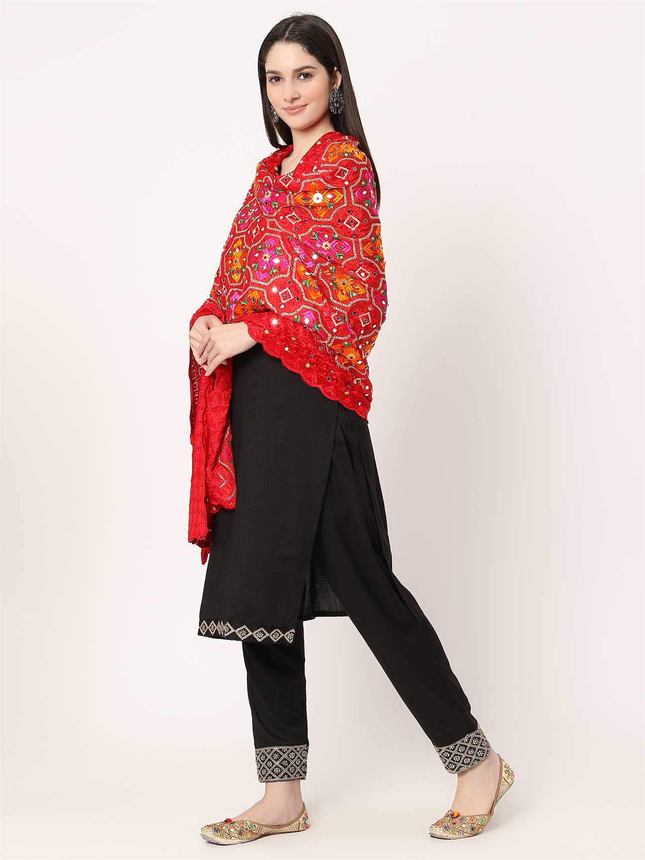 red-multicolour-embroidery-phulkari-dupatta-with-beads-MCRCPD0188