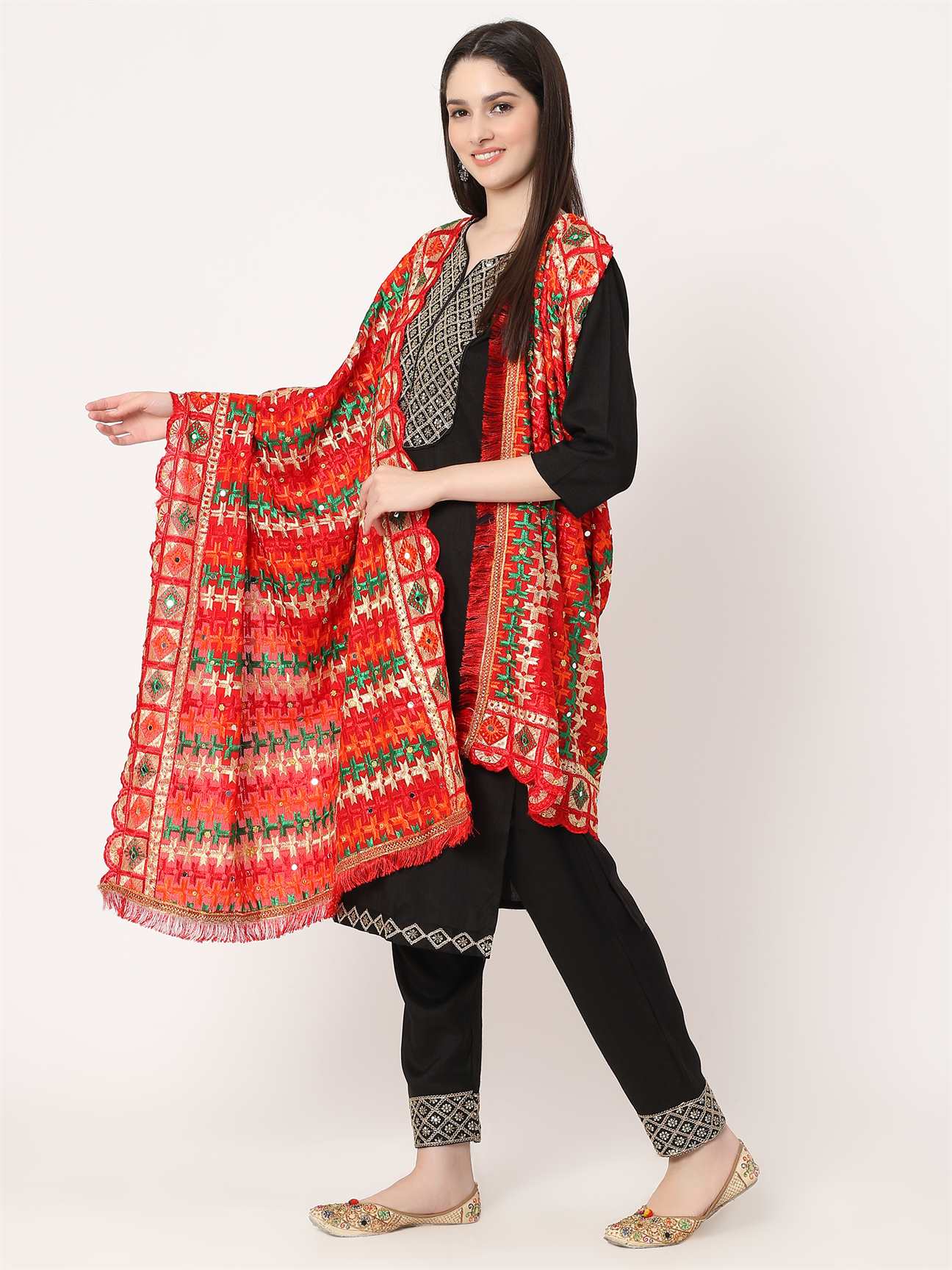 red-mullticolour-embroidery-phulkari-dupatta-with-mirror-MCRCPD0197