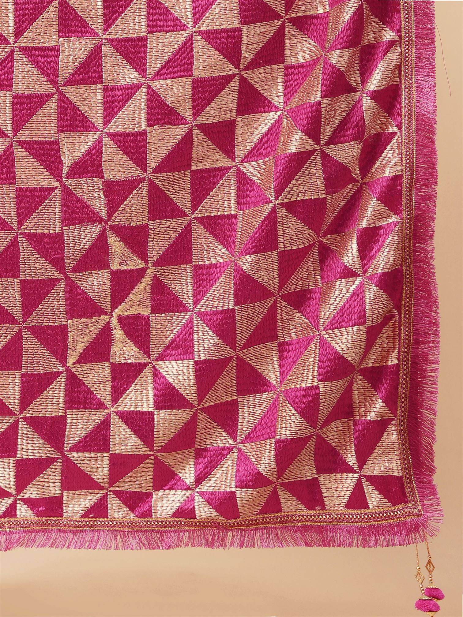 magenta-phulkari-dupatta-mcrcpd0221-moda-chales-6