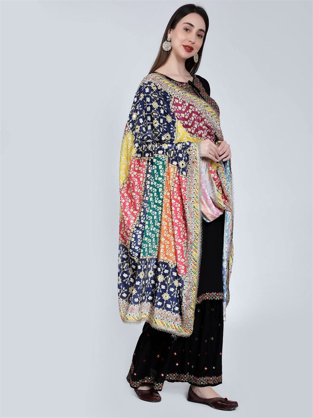 chiffon-digital-print-pakistani-dupatta-with-mirror-work-mcrcpd4084-4