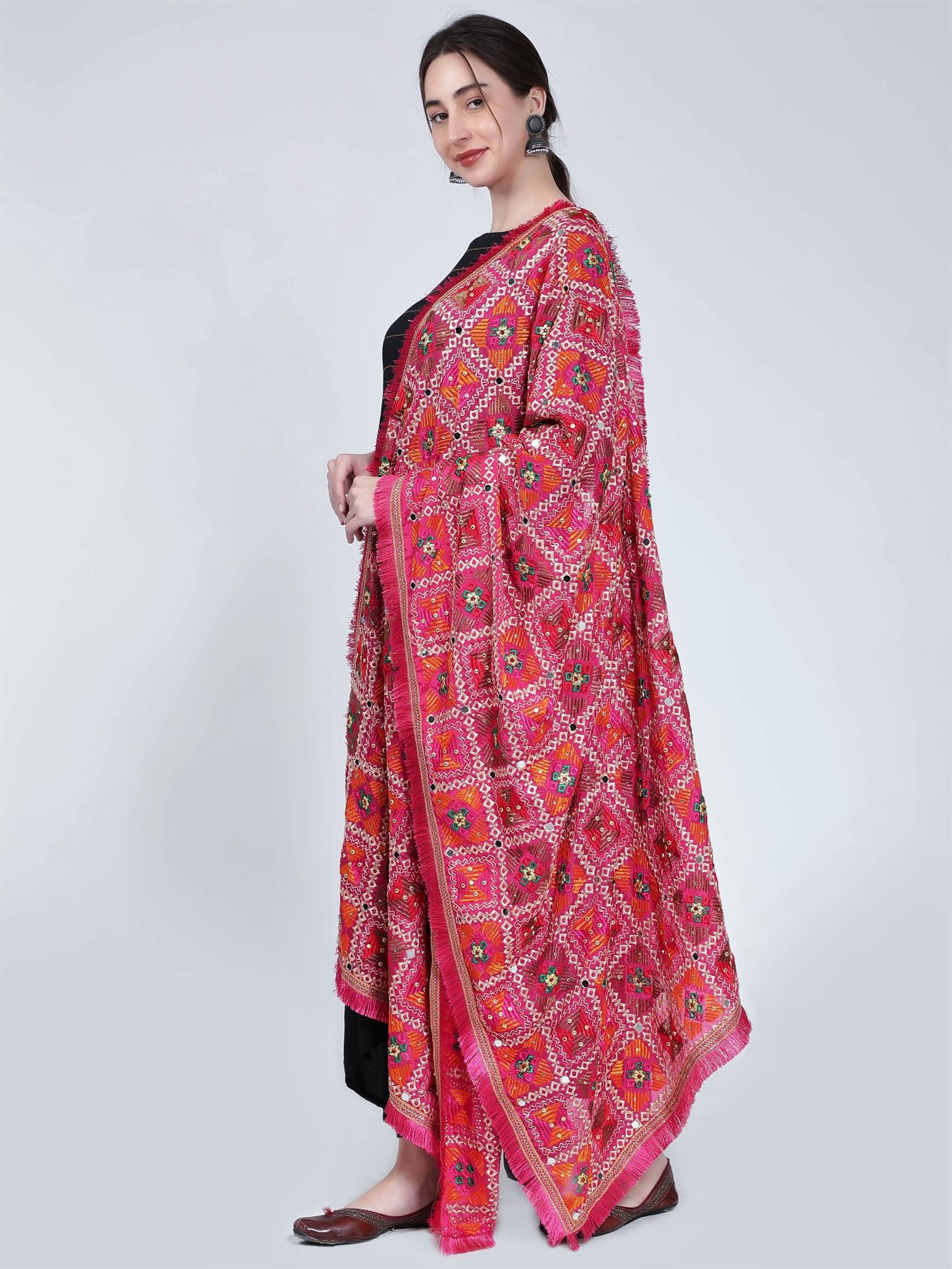 multicolour-phulkari-dupatta-magenta-green-orange-with-mirror-work-mcrcpd4092-4