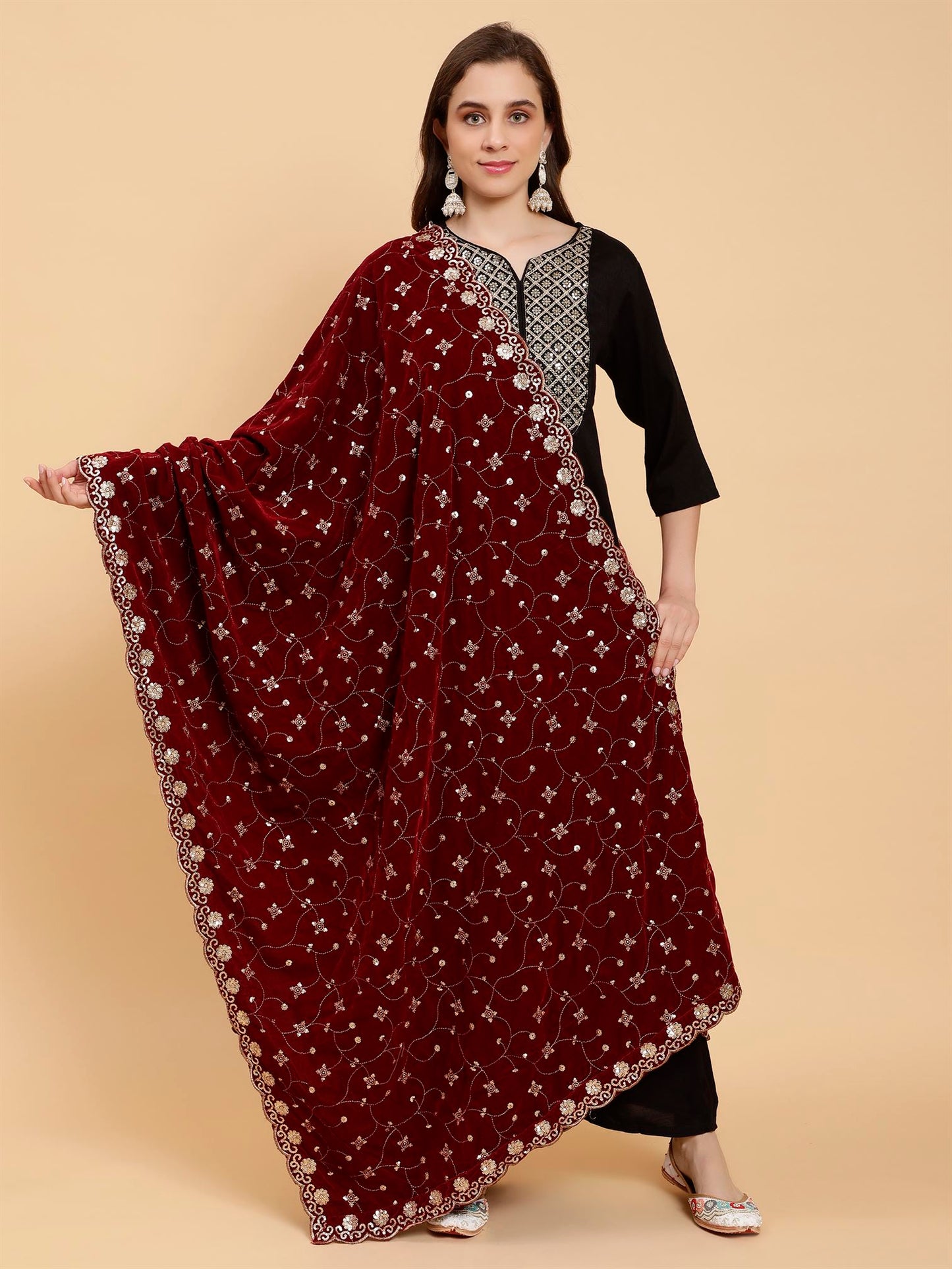 maroon-embellished-velvet-dupatta-MCRCVD7194