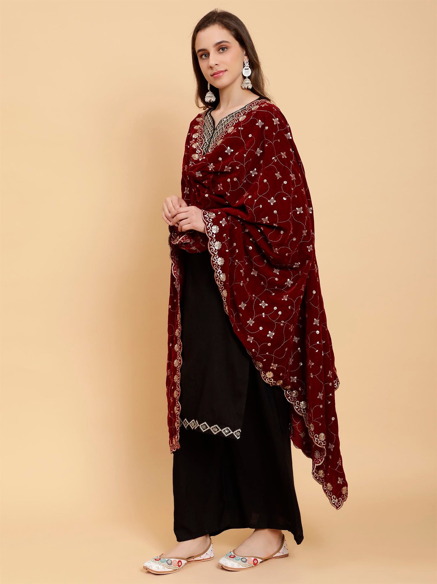 maroon-embellished-velvet-dupatta-mcrcvd7194-moda-chales-3