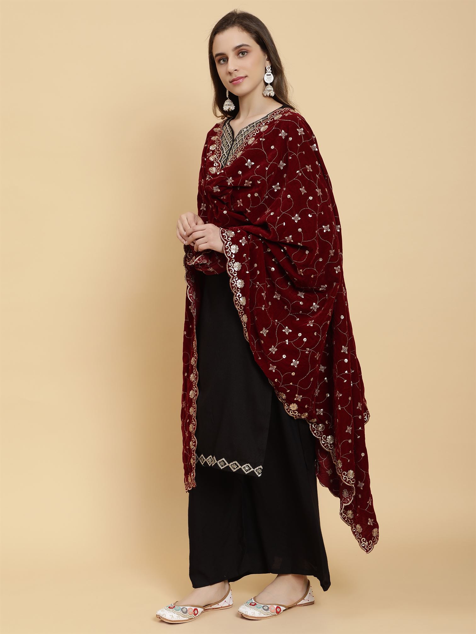 maroon-embellished-velvet-dupatta-mcrcvd7194-moda-chales-3