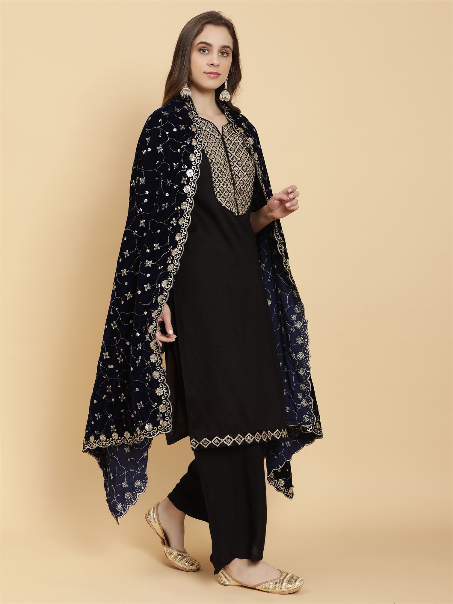 navy-blue-embellished-velvet-dupatta-mcrcvd7196-moda-chales-3