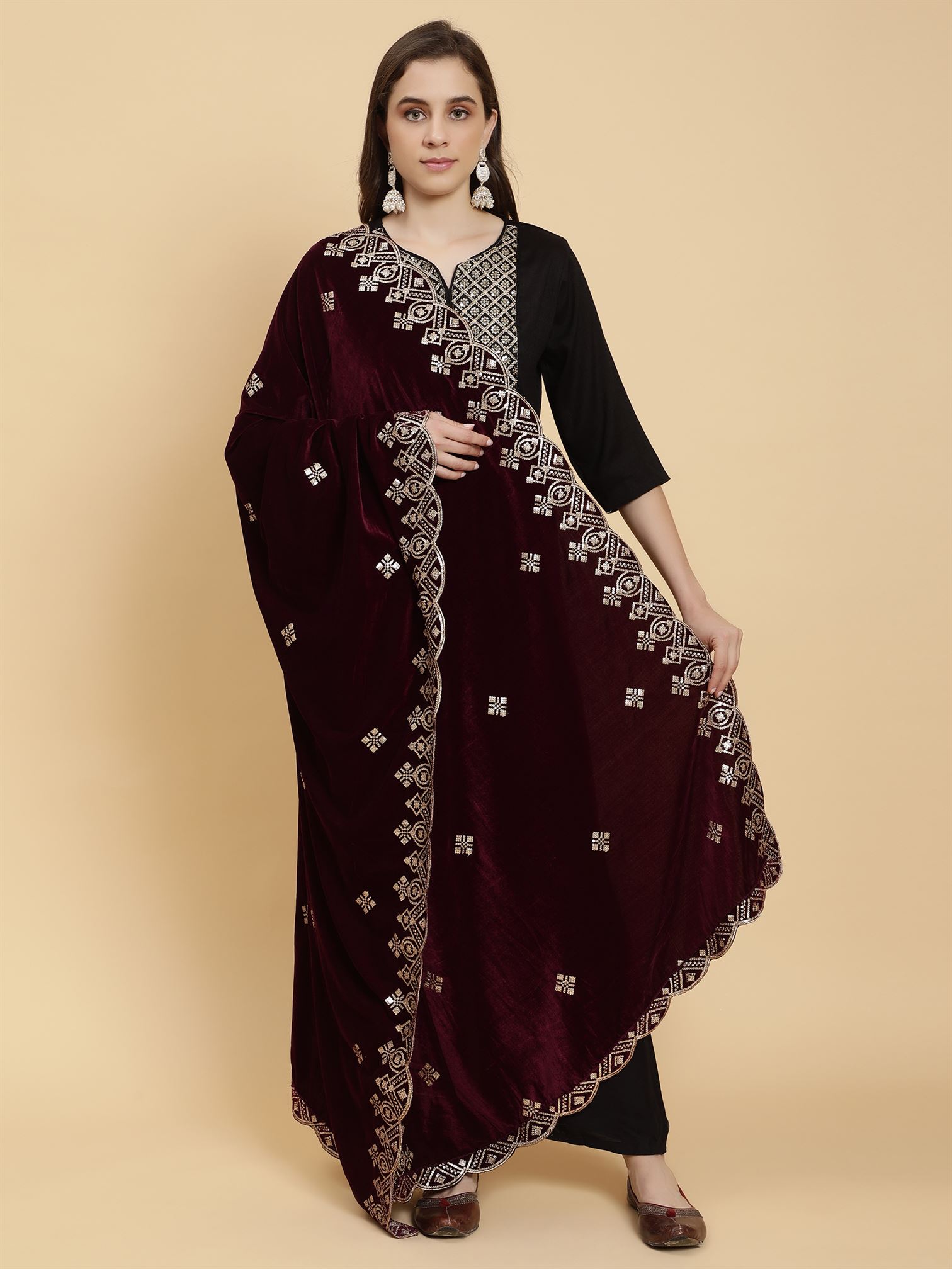 burgundy-embellished-velvet-dupatta-MCRCVD7202