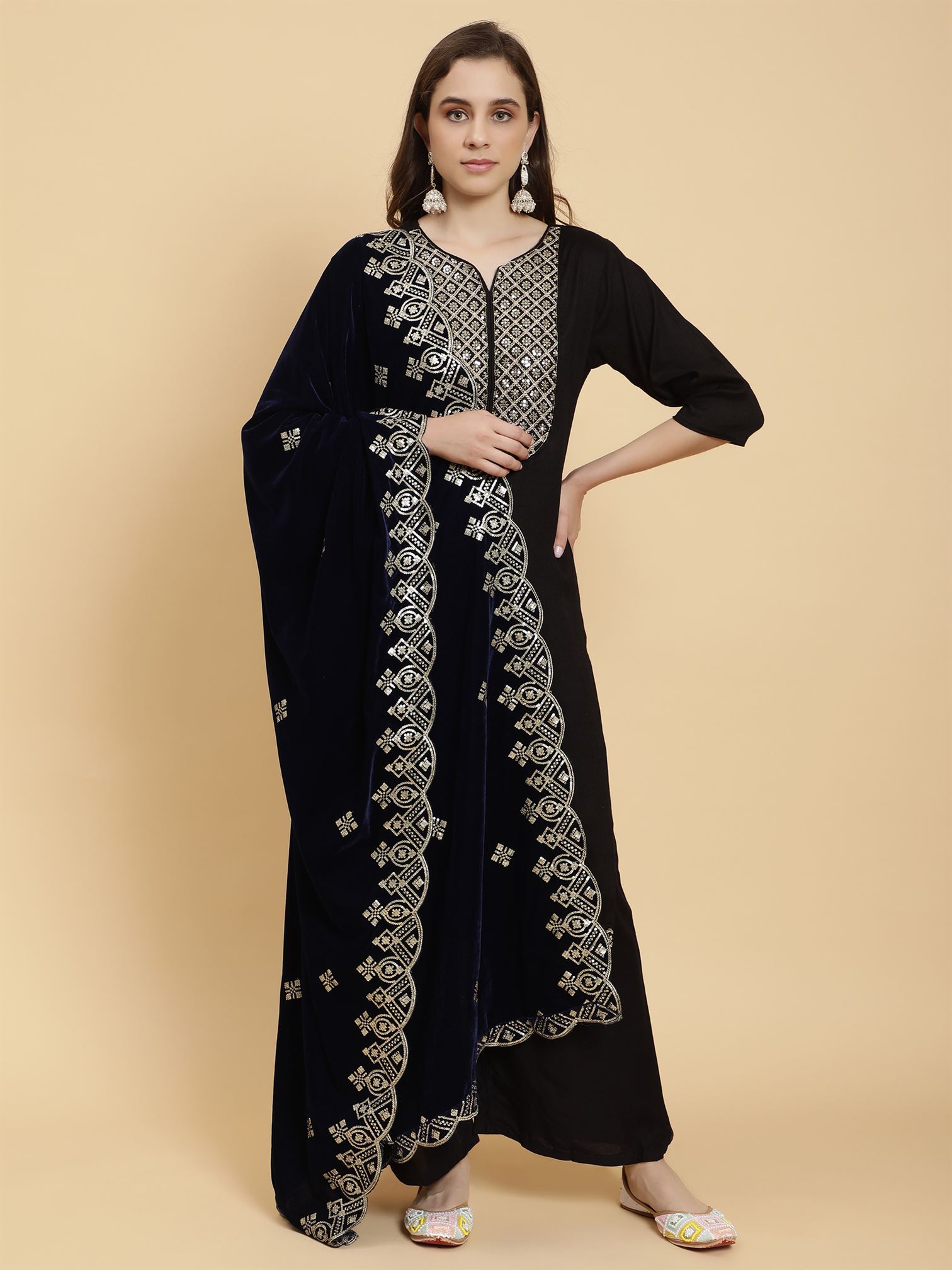 navy-blue-embellished-velvet-dupatta-mcrcvd7206-moda-chales-2