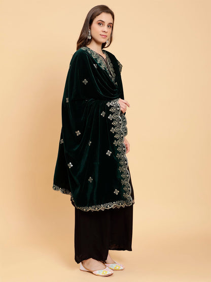 green-embellished-velvet-dupatta-mcrcvd7207-moda-chales-3