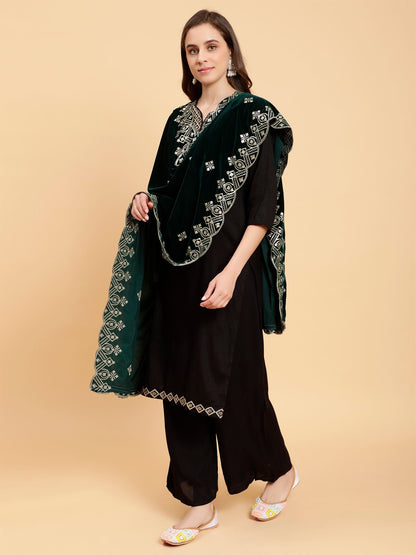 green-embellished-velvet-dupatta-mcrcvd7207-moda-chales-4