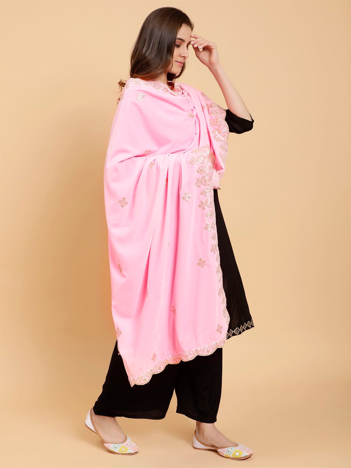 pink-embellished-velvet-dupatta-mcrcvd7209-moda-chales-4