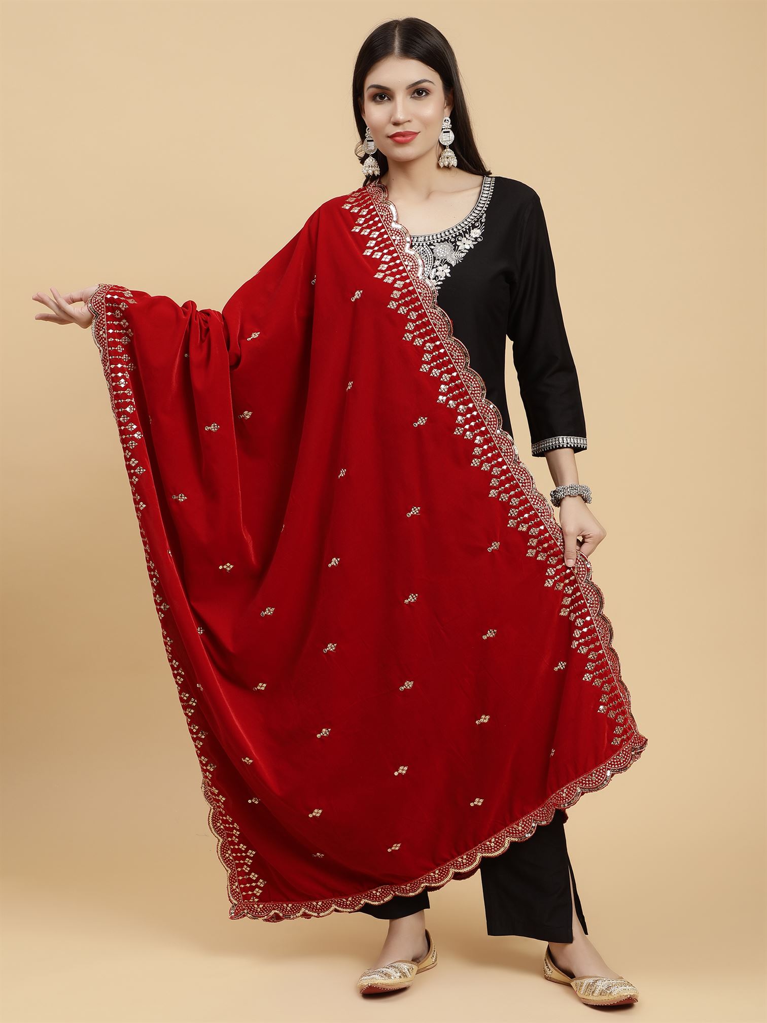 red-embellished-velvet-dupatta-MCRCVD7223