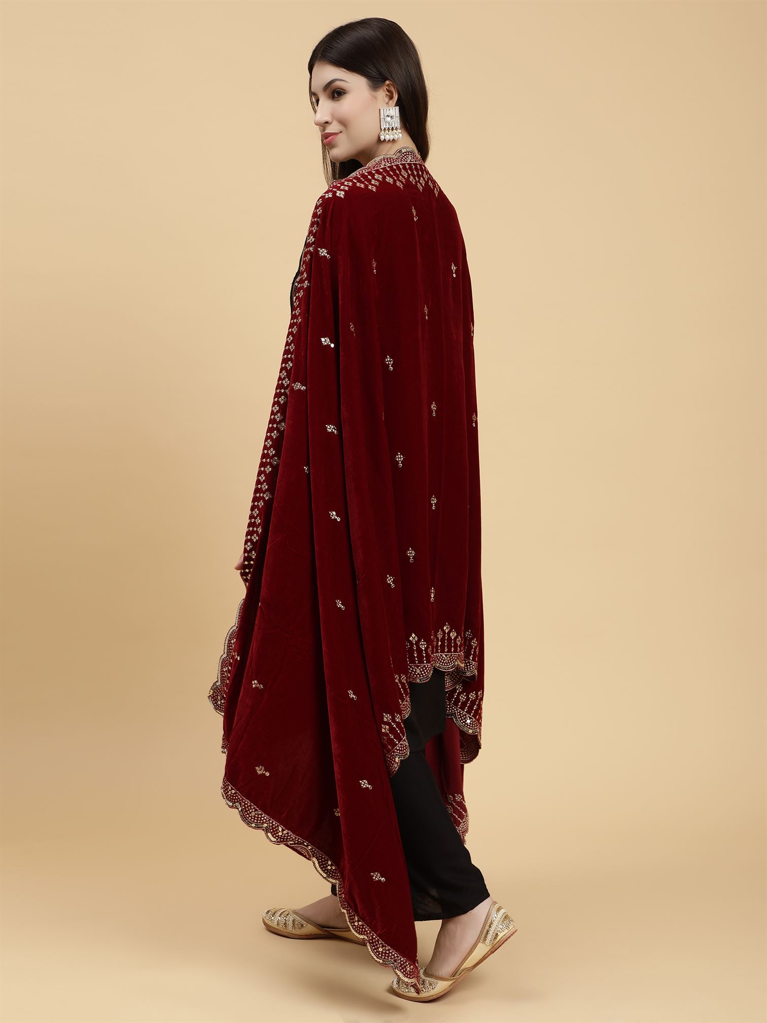 maroon-embellished-velvet-dupatta-mcrcvd7224-moda-chales-8