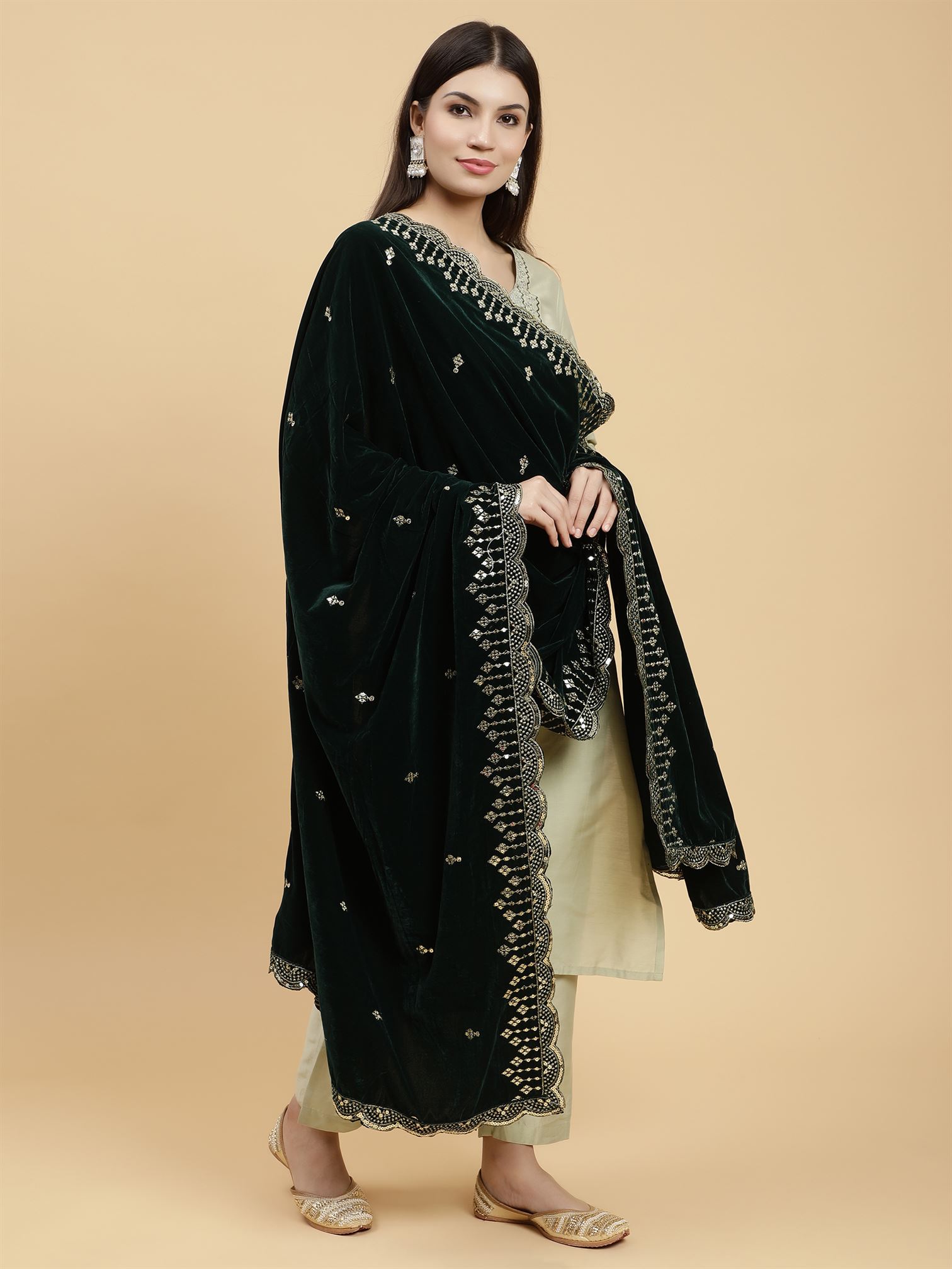 green-embellished-velvet-dupatta-mcrcvd7227-moda-chales-7