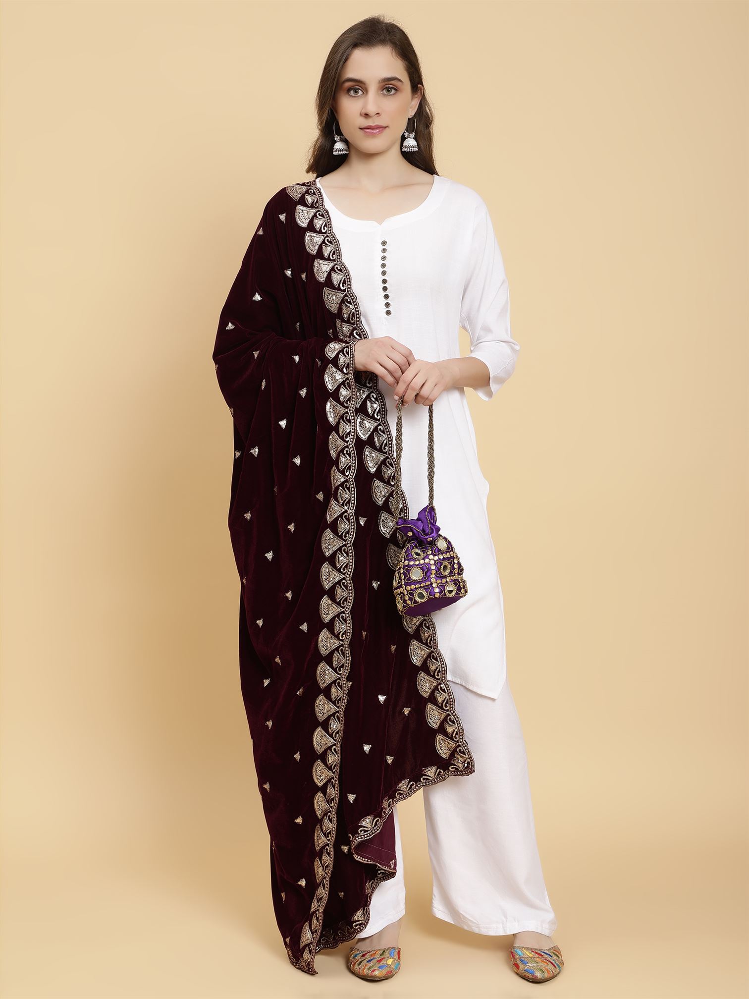burgundy-embellished-velvet-dupatta-mcrcvd7242-moda-chales-6