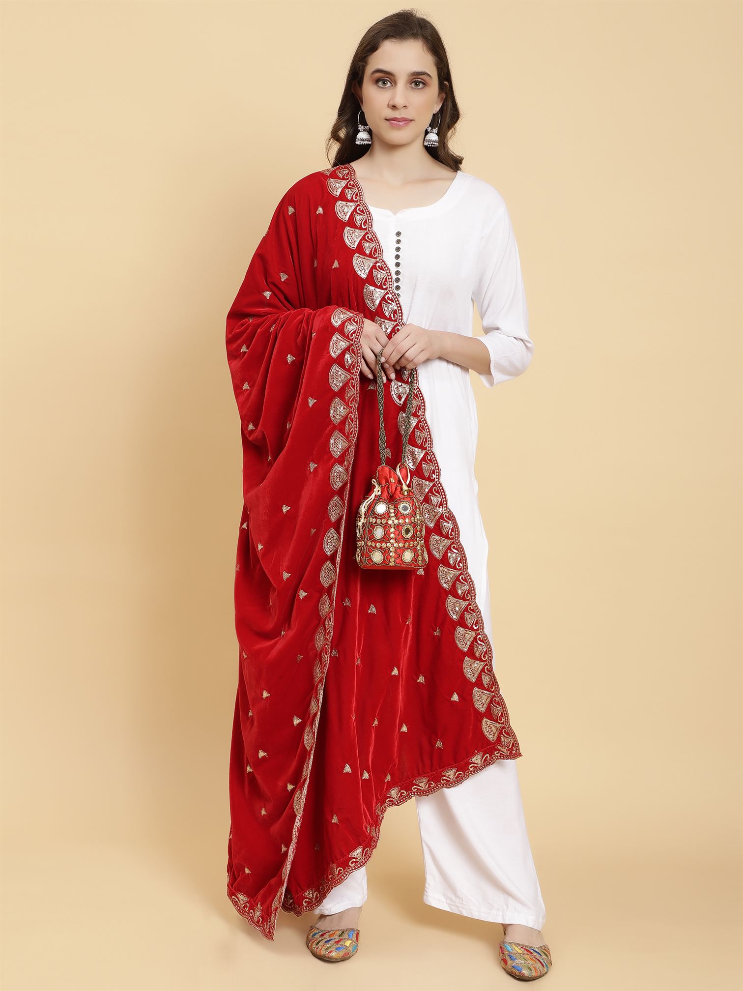 red-embellished-velvet-dupatta-mcrcvd7243-moda-chales-5