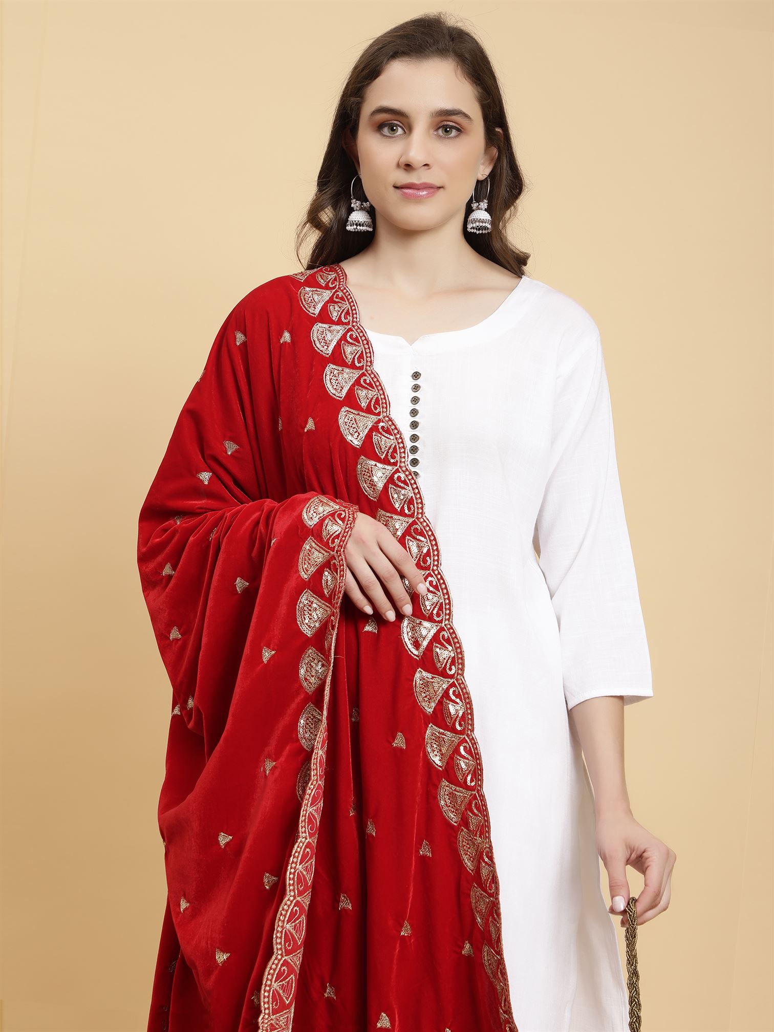 red-embellished-velvet-dupatta-mcrcvd7243-moda-chales-6