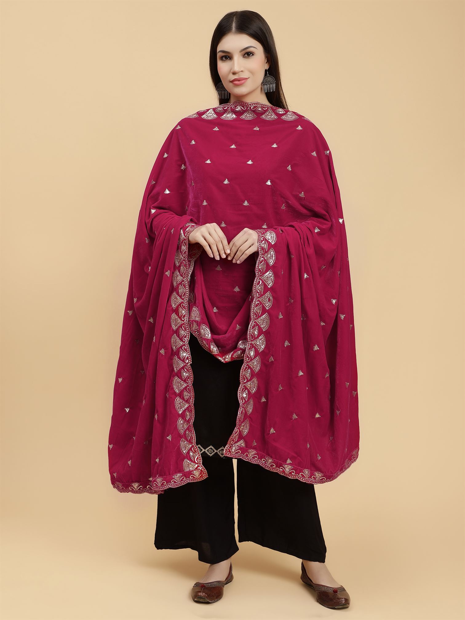 magenta-embellished-velvet-dupatta-mcrcvd7245-moda-chales-3