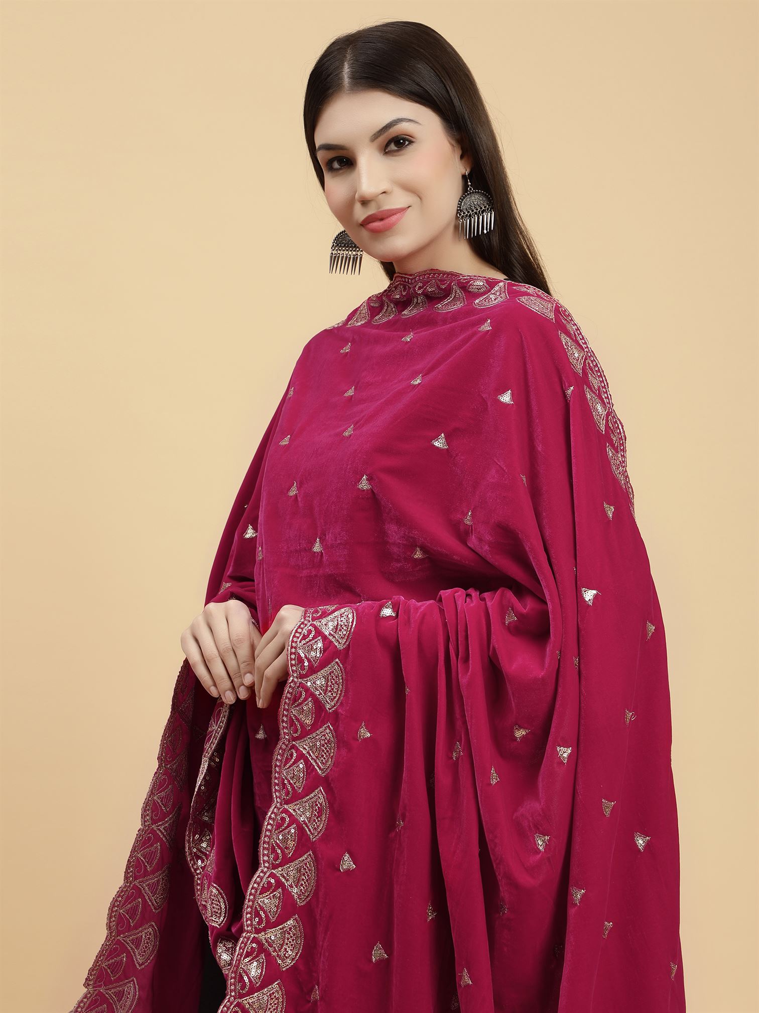 magenta-embellished-velvet-dupatta-mcrcvd7245-moda-chales-6