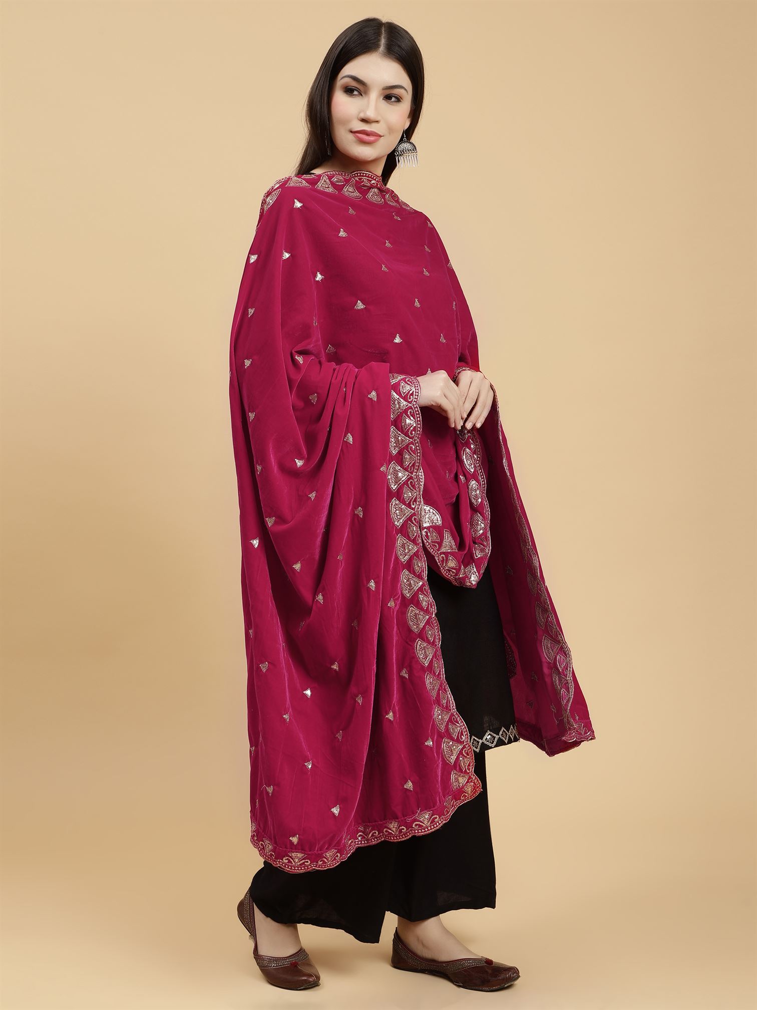 magenta-embellished-velvet-dupatta-mcrcvd7245-moda-chales-8