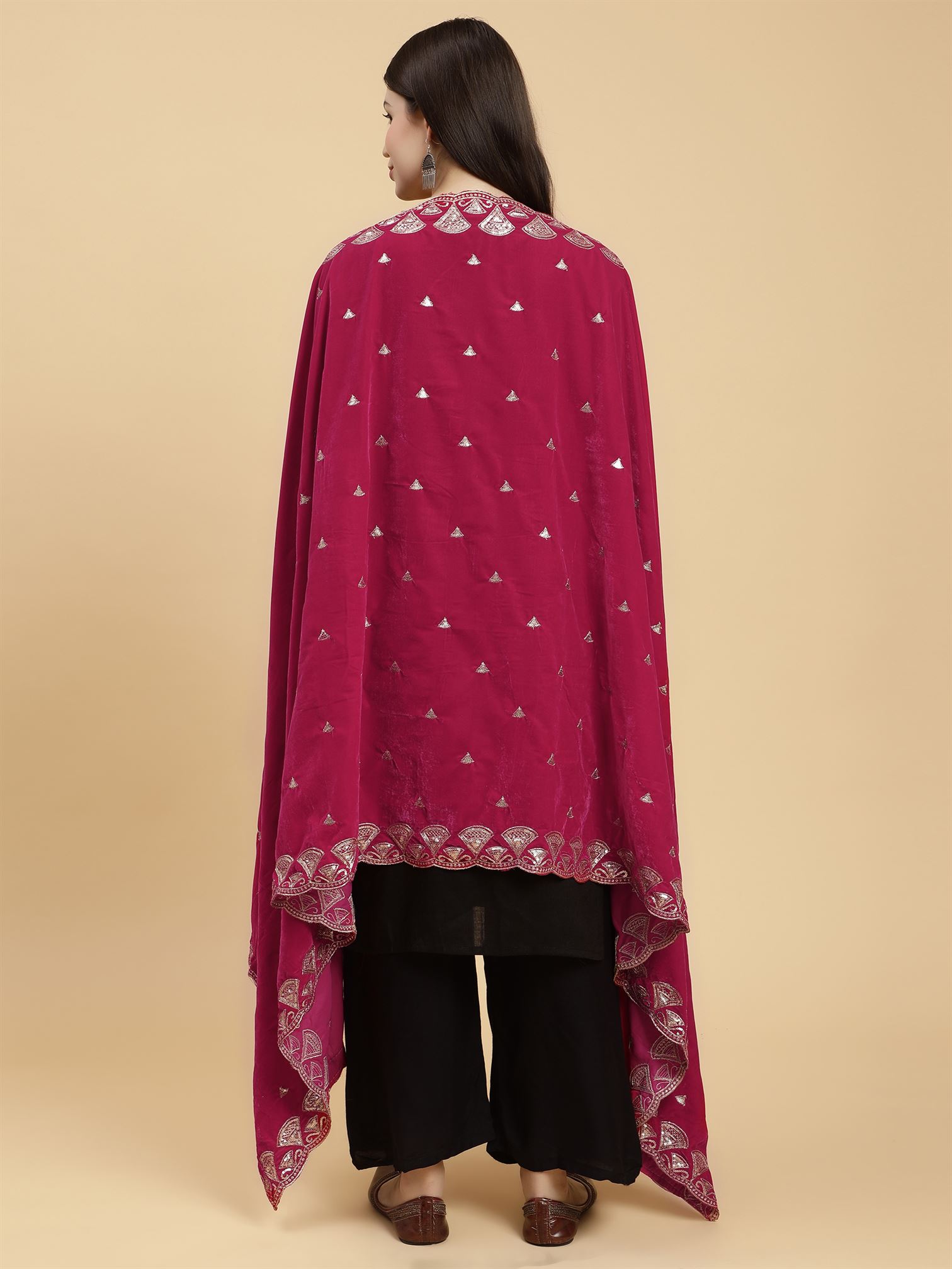 magenta-embellished-velvet-dupatta-mcrcvd7245-moda-chales-9