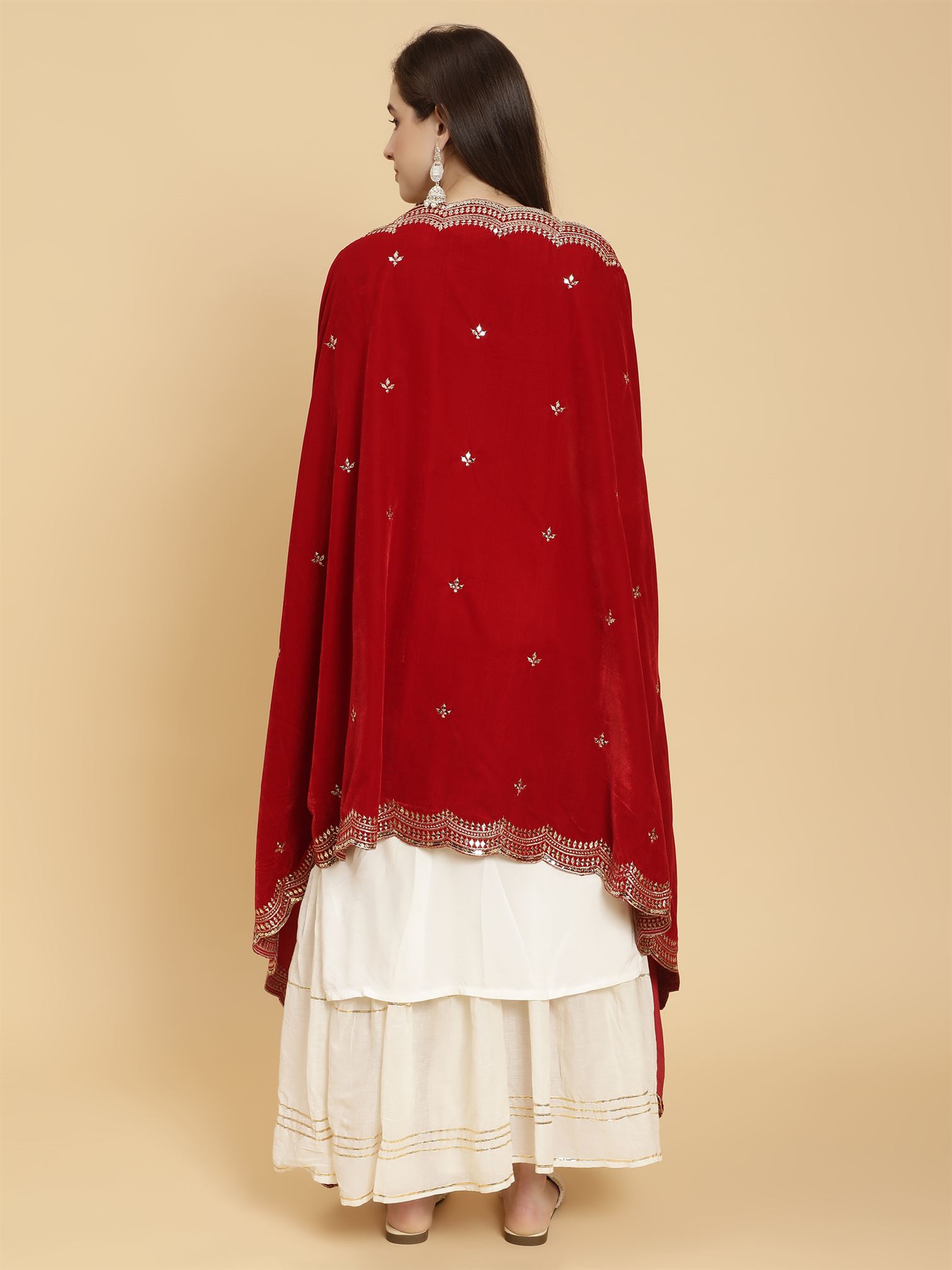 red-embellished-velvet-dupatta-mcrcvd7253-moda-chales-6