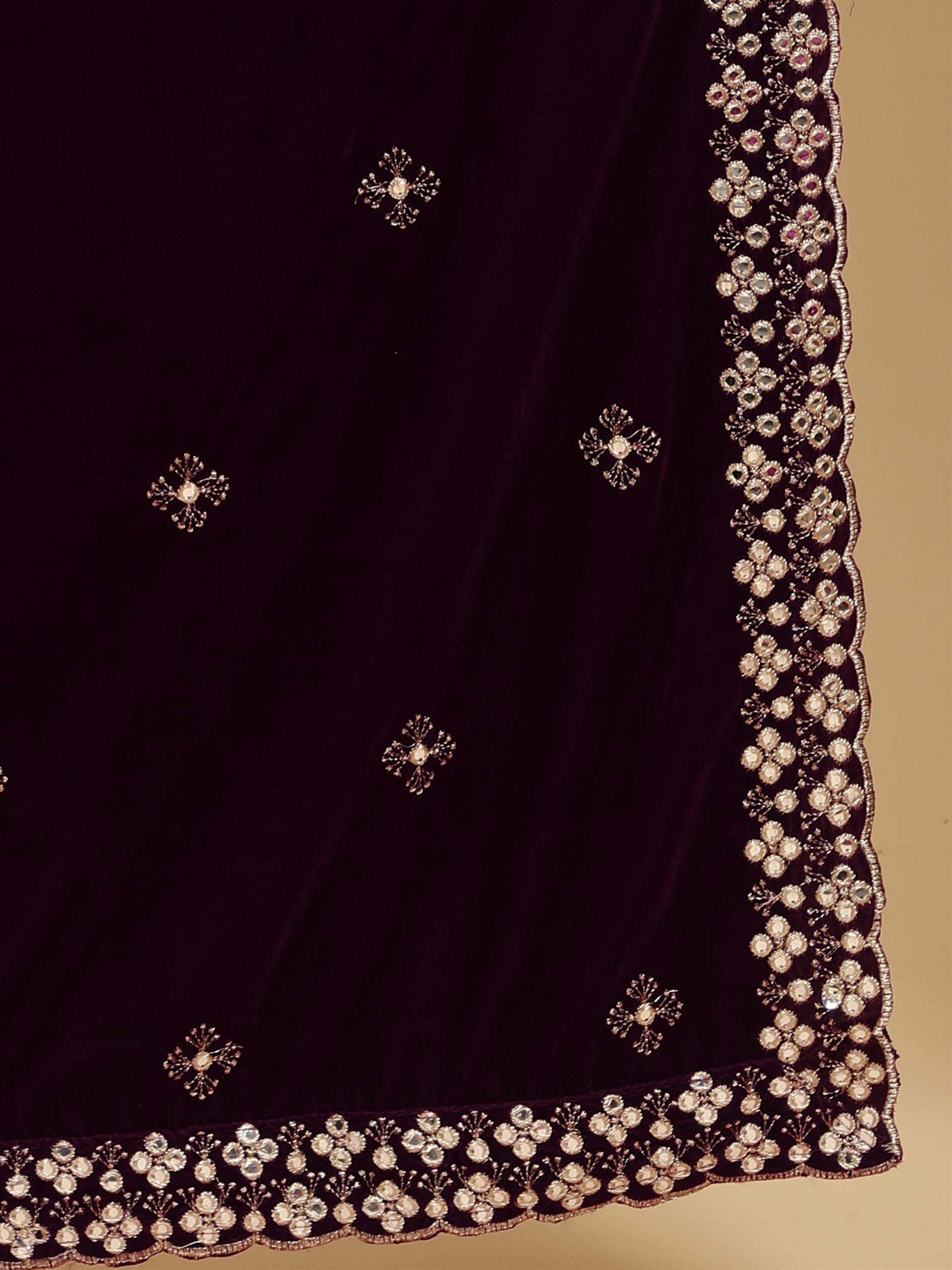 burgundy-embellished-velvet-dupatta-mcrcvd7262-moda-chales-7