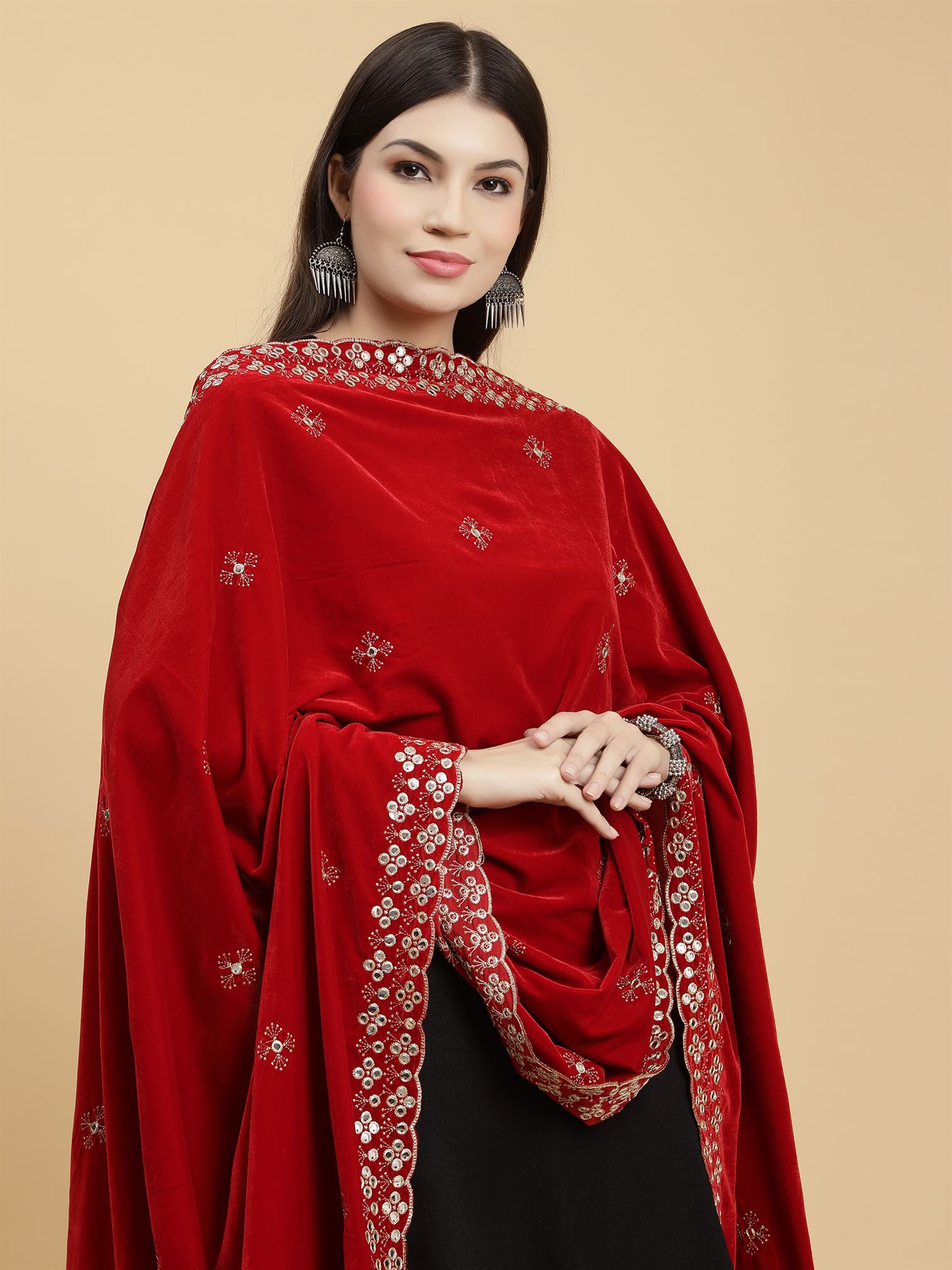 red-embellished-velvet-dupatta-mcrcvd7263-moda-chales-3