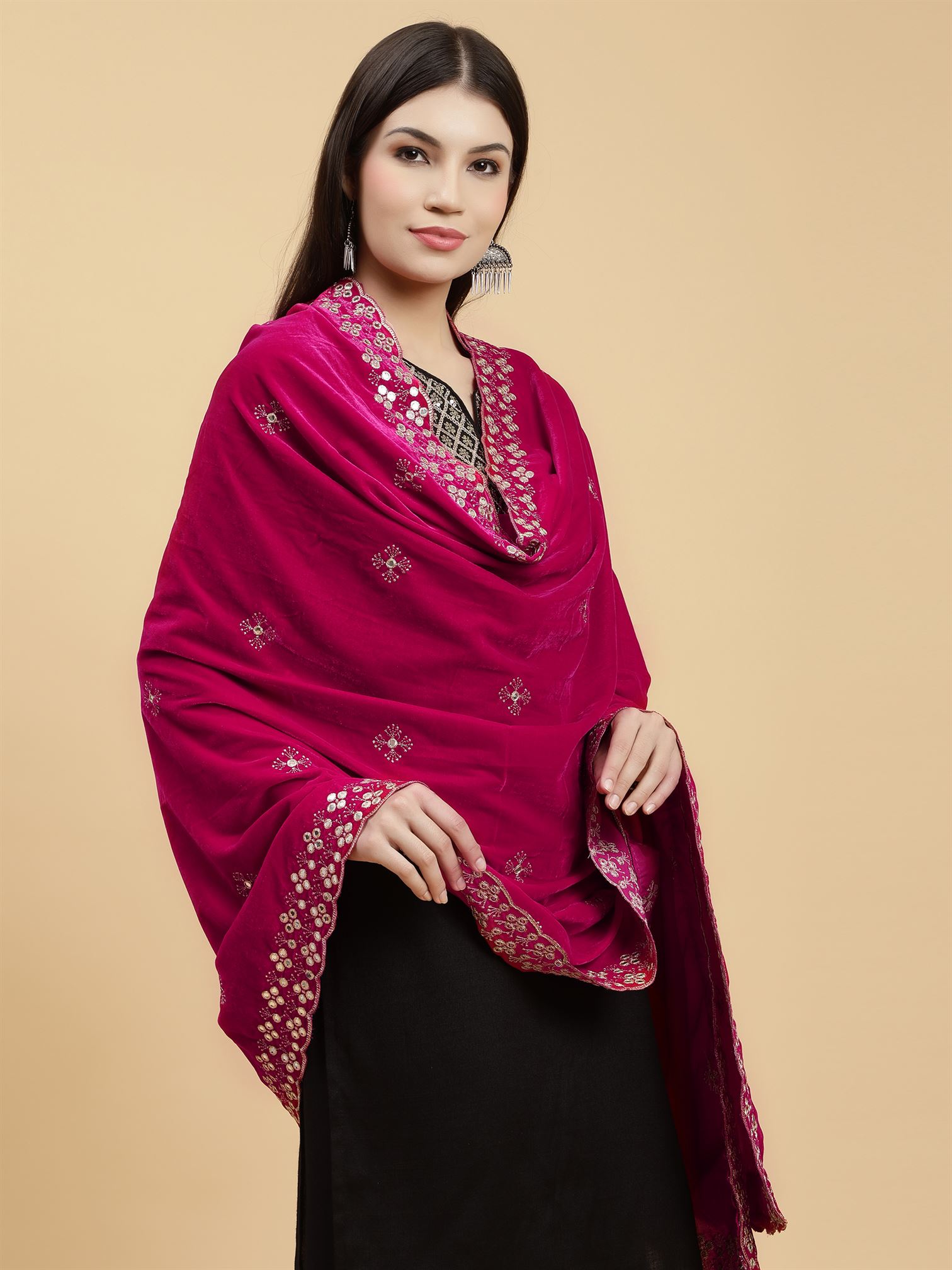 magenta-embellished-velvet-dupatta-mcrcvd7265-moda-chales-5