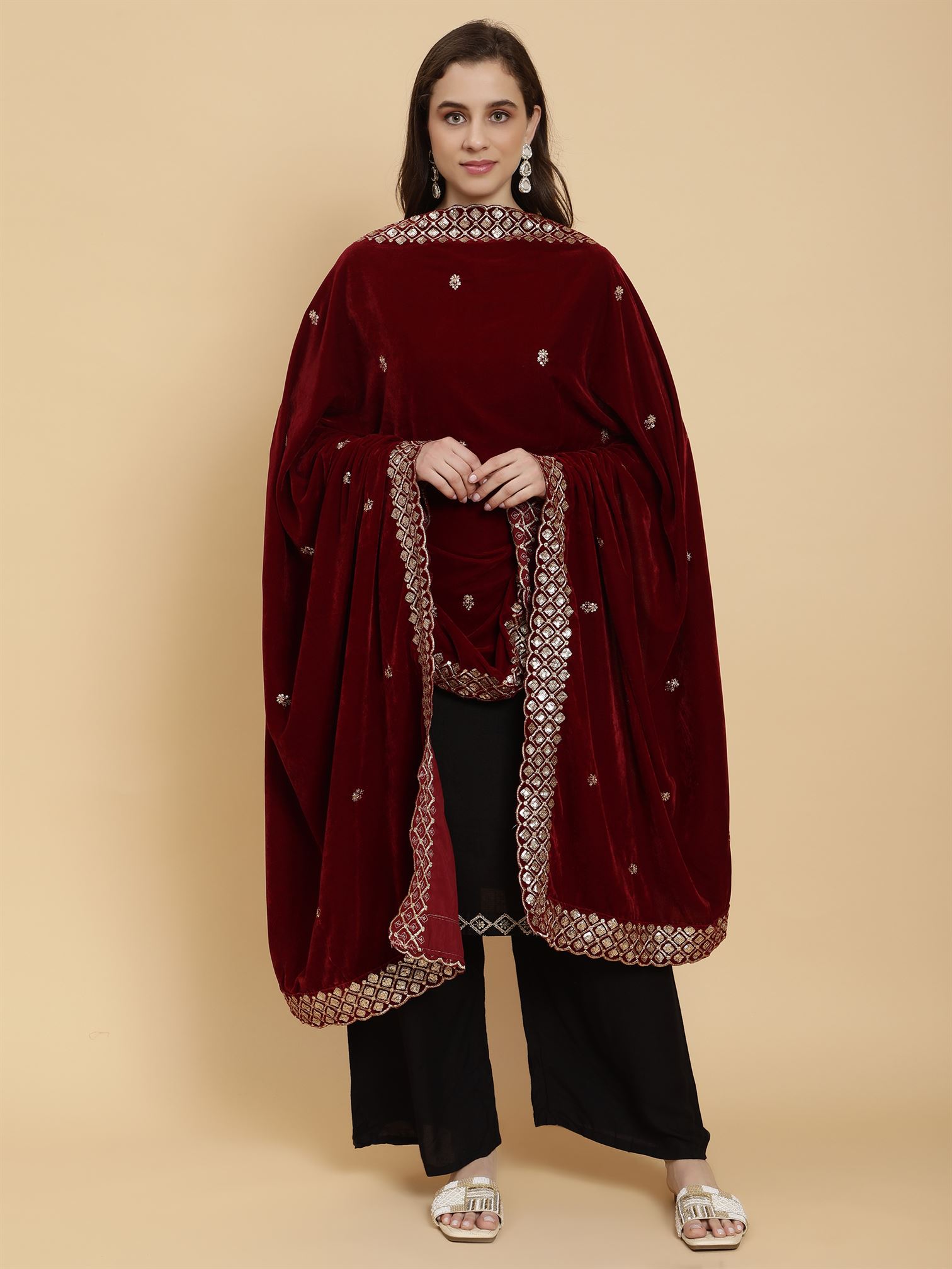 maroon-embellished-velvet-dupatta-mcrcvd7304-moda-chales-2