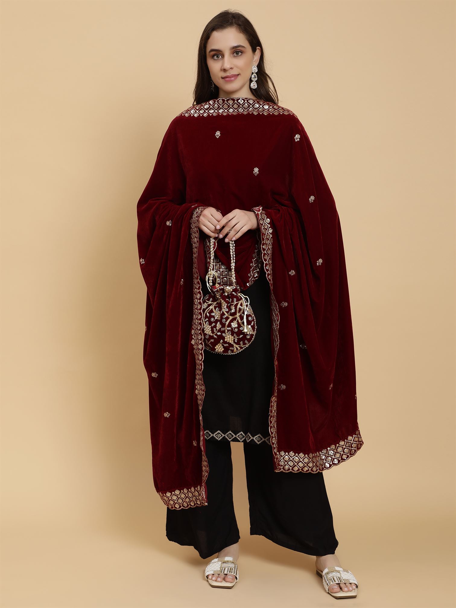 maroon-embellished-velvet-dupatta-mcrcvd7304-moda-chales-5