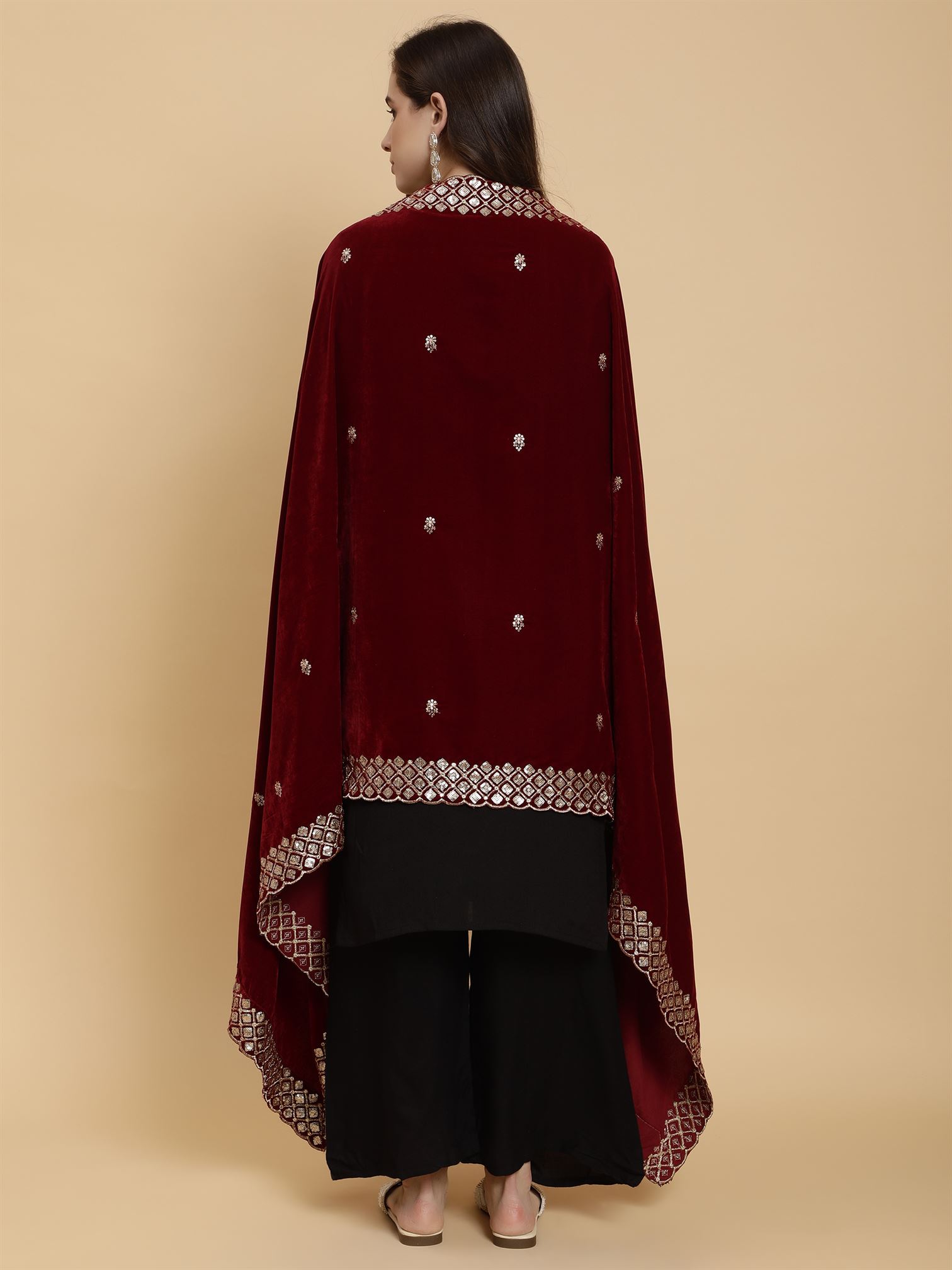 maroon-embellished-velvet-dupatta-mcrcvd7304-moda-chales-6