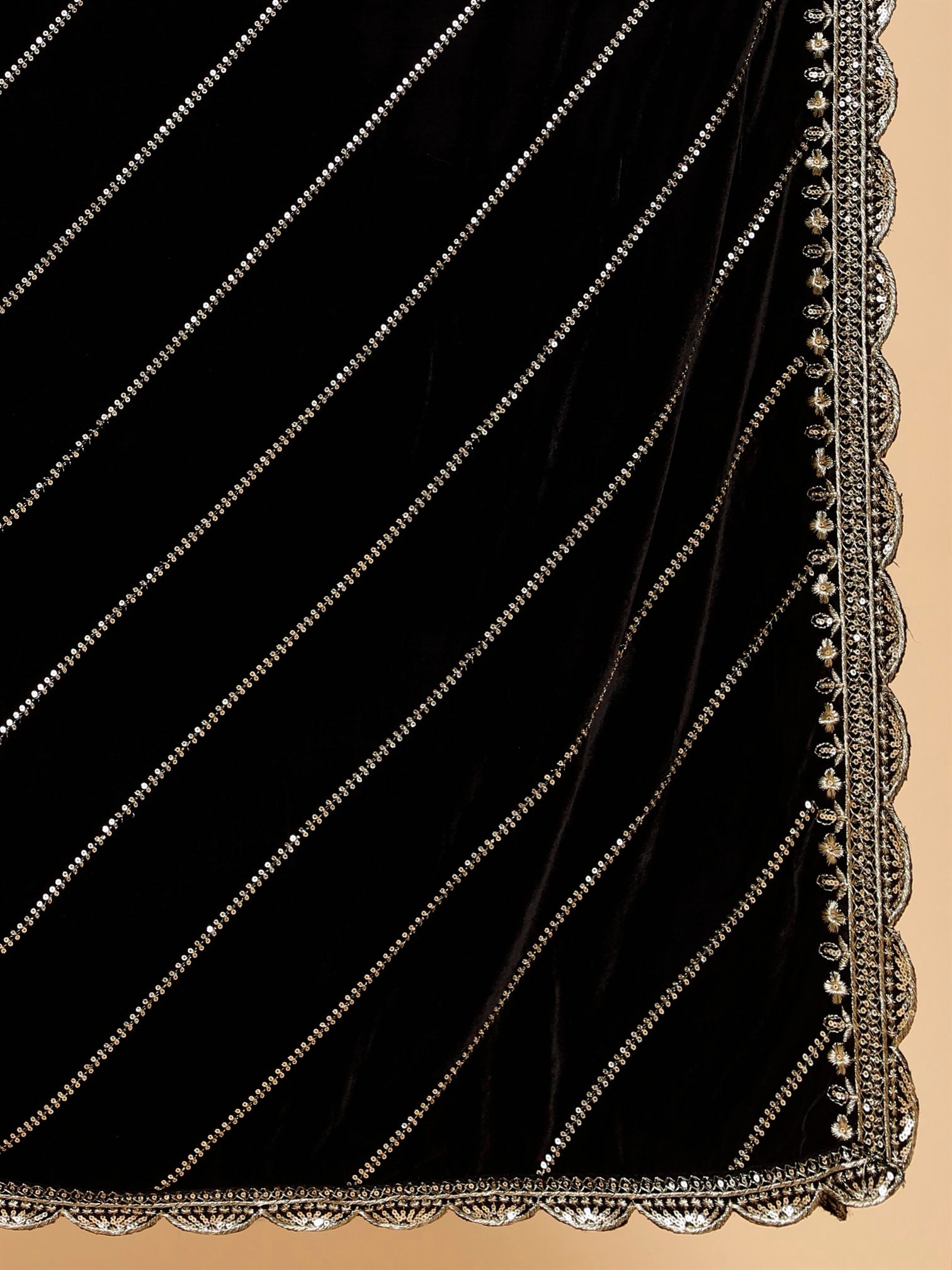black-embellished-velvet-dupatta-mcrcvd7331-moda-chales-7