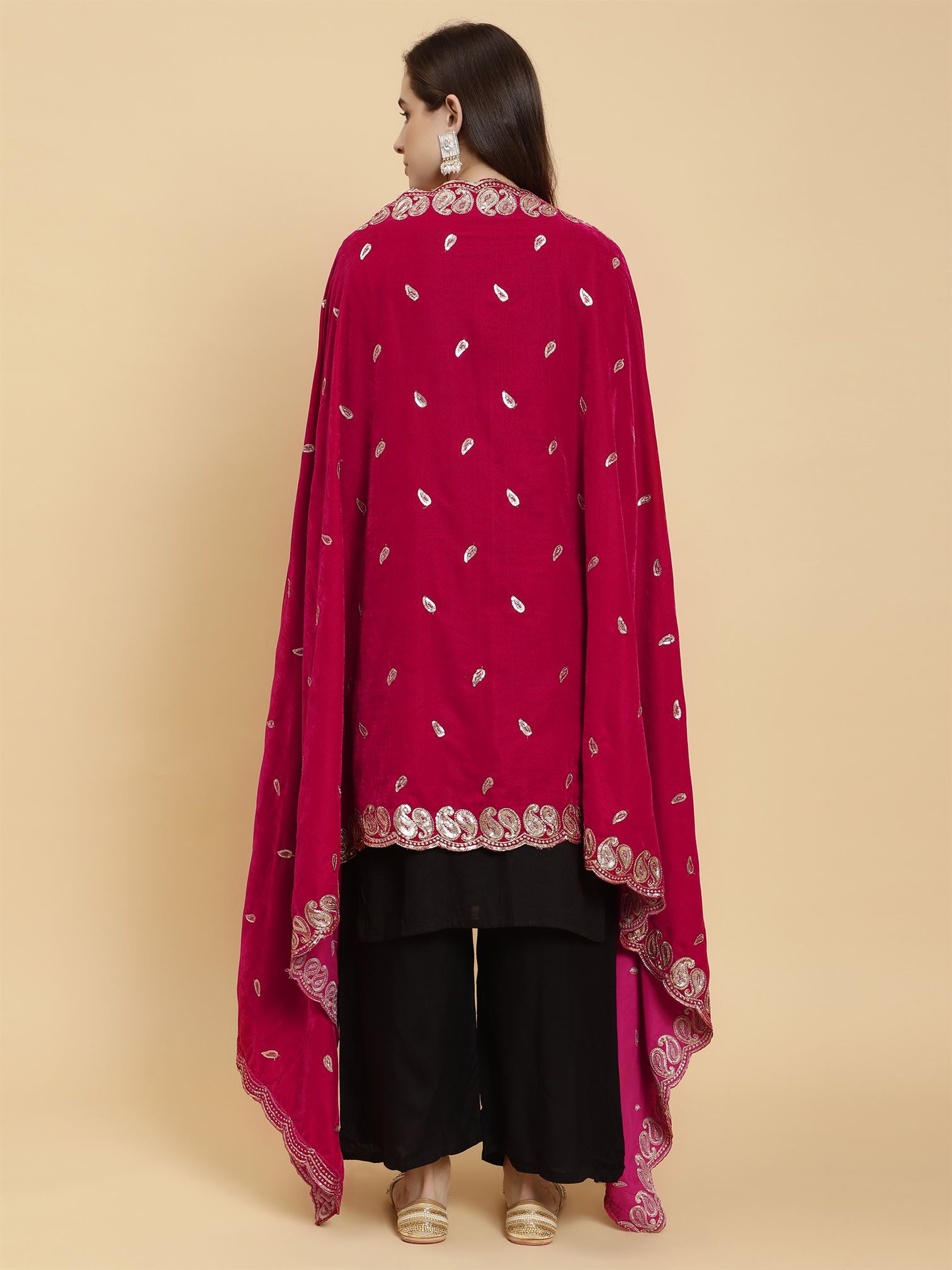 magenta-embellished-velvet-dupatta-mcrcvd7345-moda-chales-6