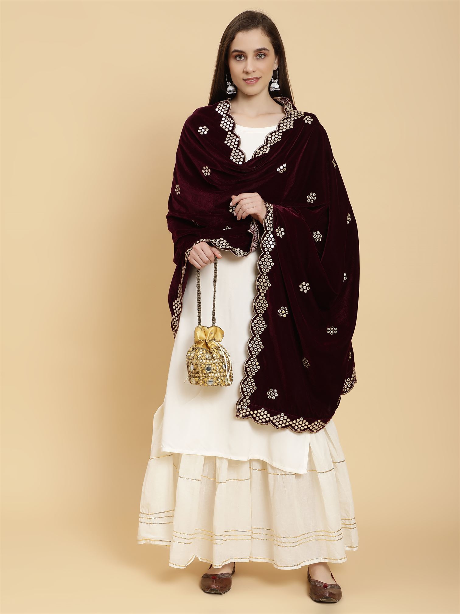 burgundy-embellished-velvet-dupatta-mcrcvd7352-moda-chales-5