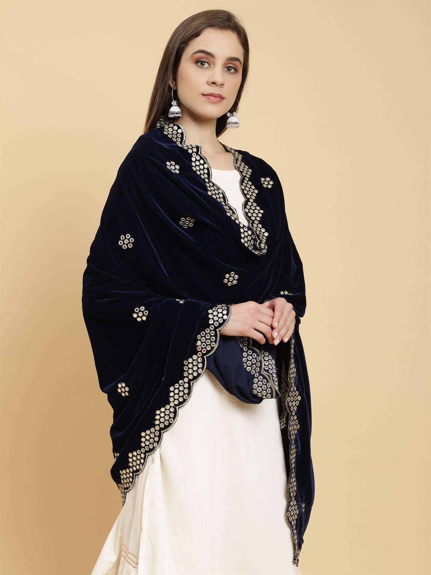 navy-blue-embellished-velvet-dupatta-mcrcvd7356-moda-chales-3