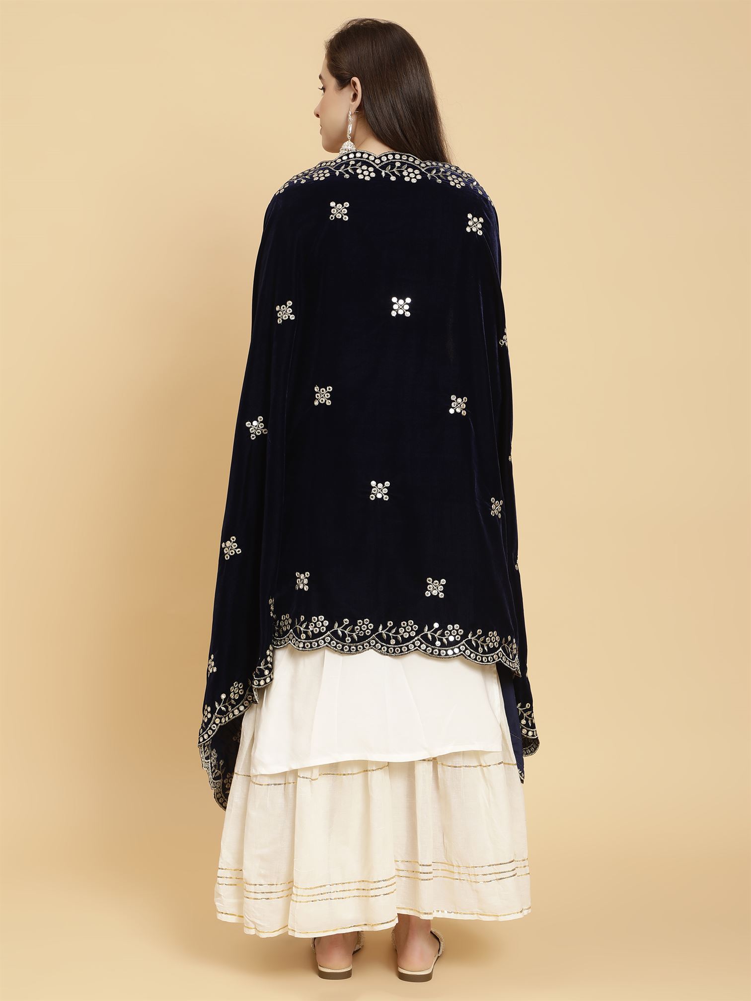 navy-blue-embellished-velvet-dupatta-mcrcvd7376-moda-chales-7