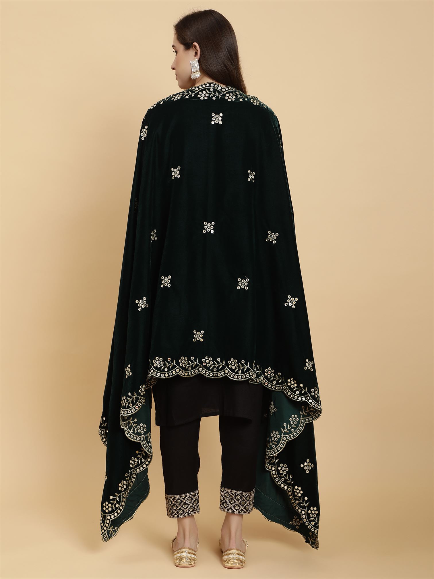 green-embellished-velvet-dupatta-mcrcvd7377-moda-chales-7