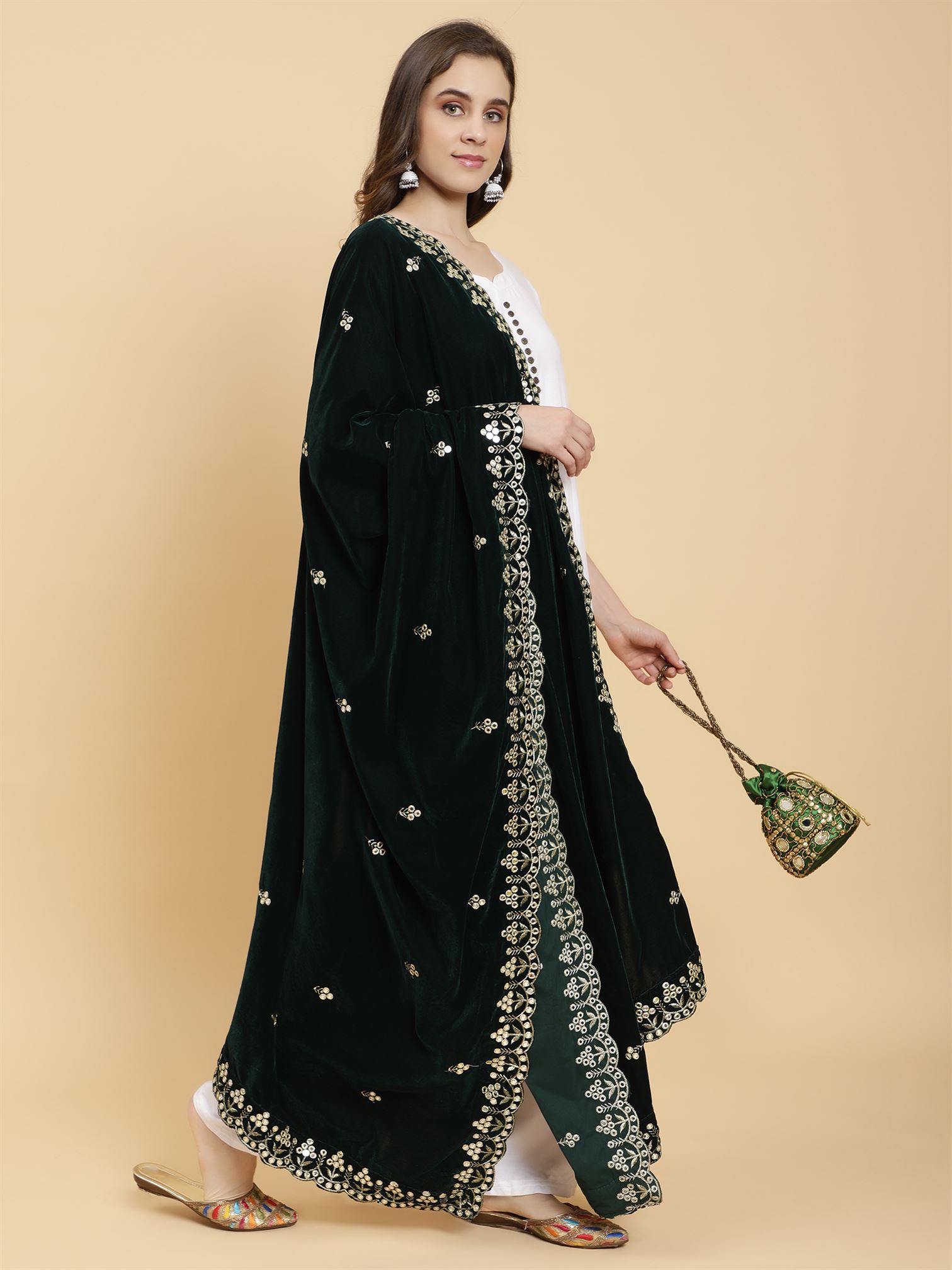 green-embellished-velvet-dupatta-mcrcvd7387-moda-chales-5