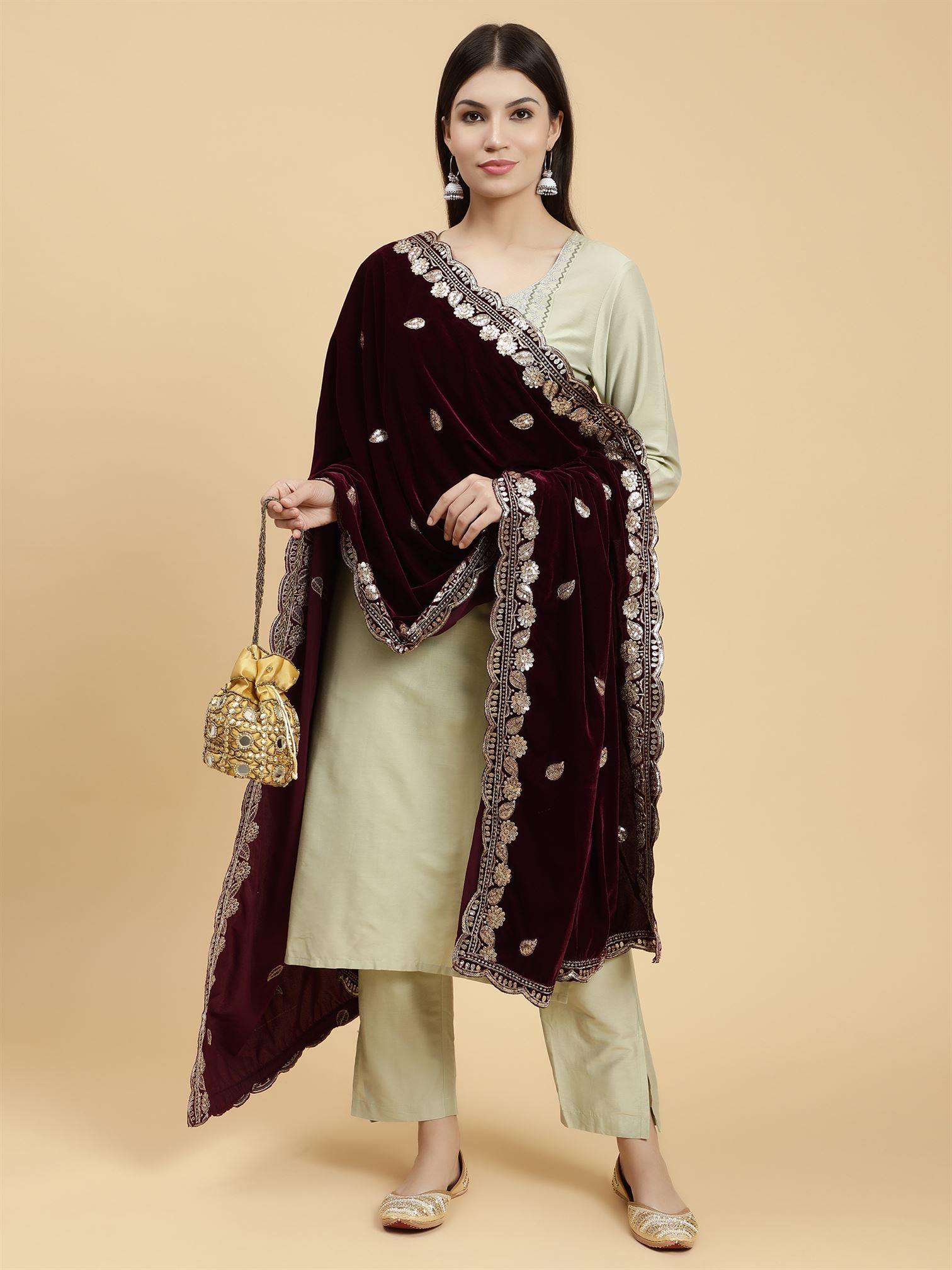 burgundy-embellished-velvet-dupatta-mcrcvd7392-moda-chales-7