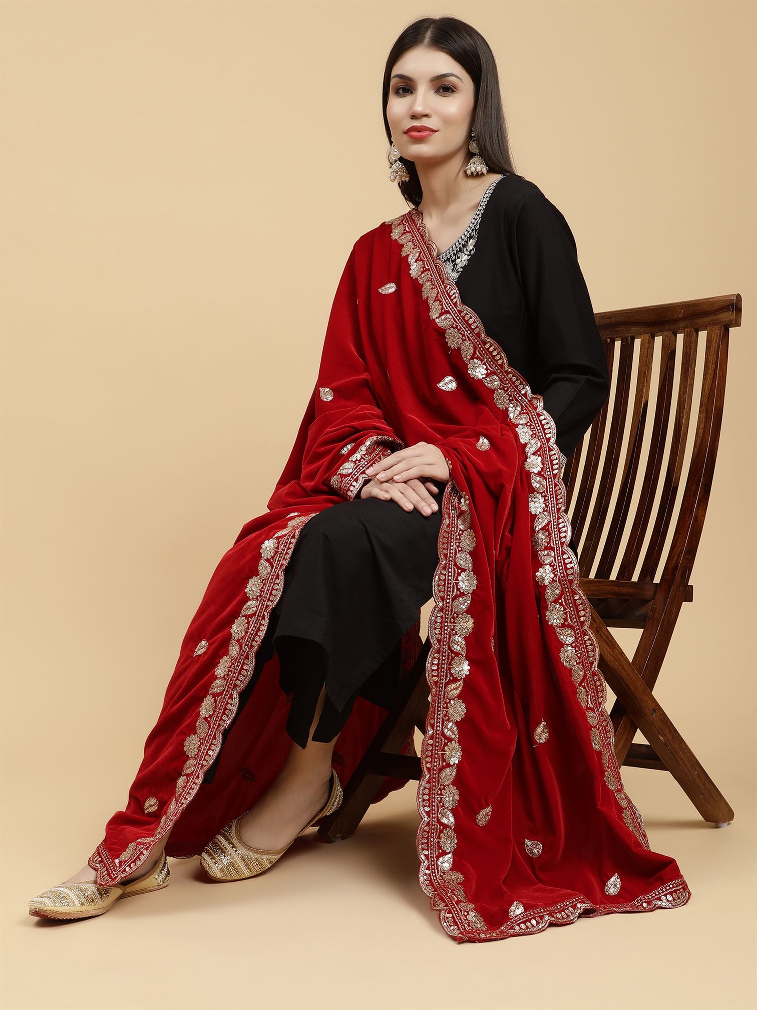 red-embellished-velvet-dupatta-mcrcvd7393-moda-chales-5