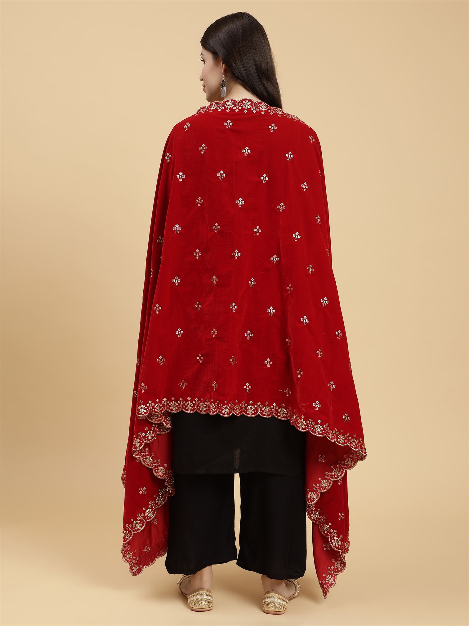 red-embellished-velvet-dupatta-mcrcvd7403-moda-chales-7