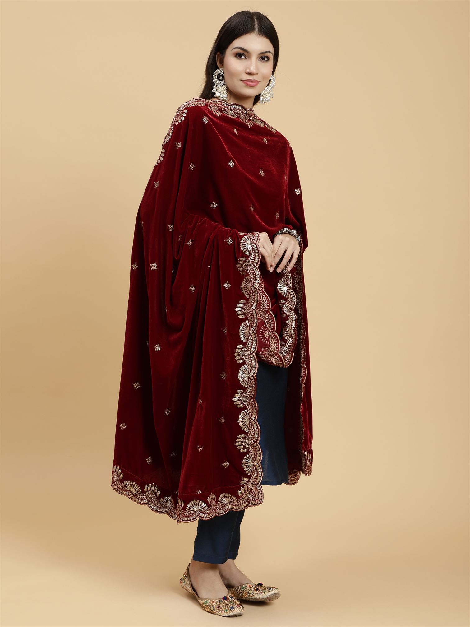 maroon-embellished-velvet-dupatta-mcrcvd7414-moda-chales-5