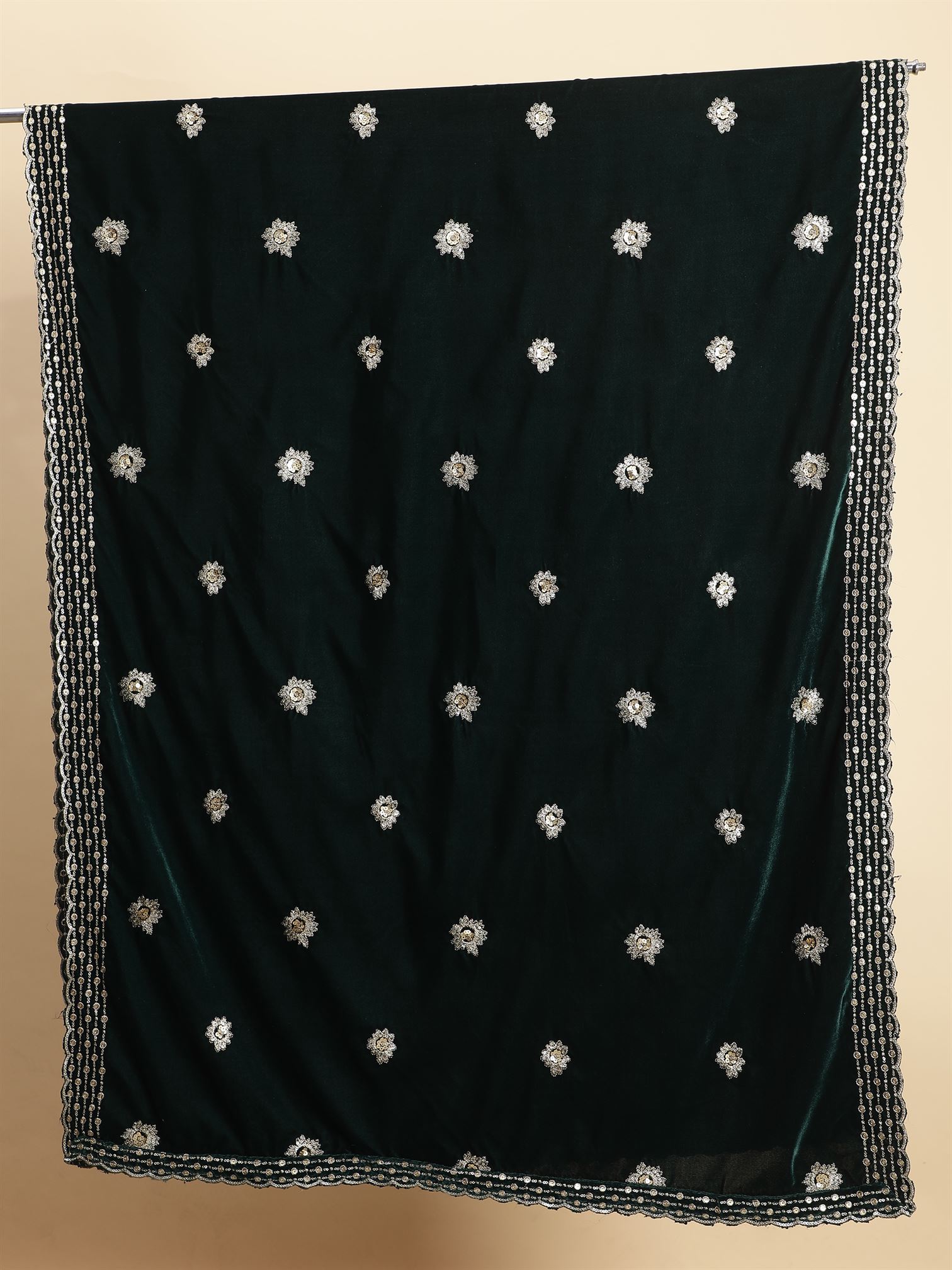 green-sunflower-design-velvet-dupatta-mcrcvd7427-moda-chales-7