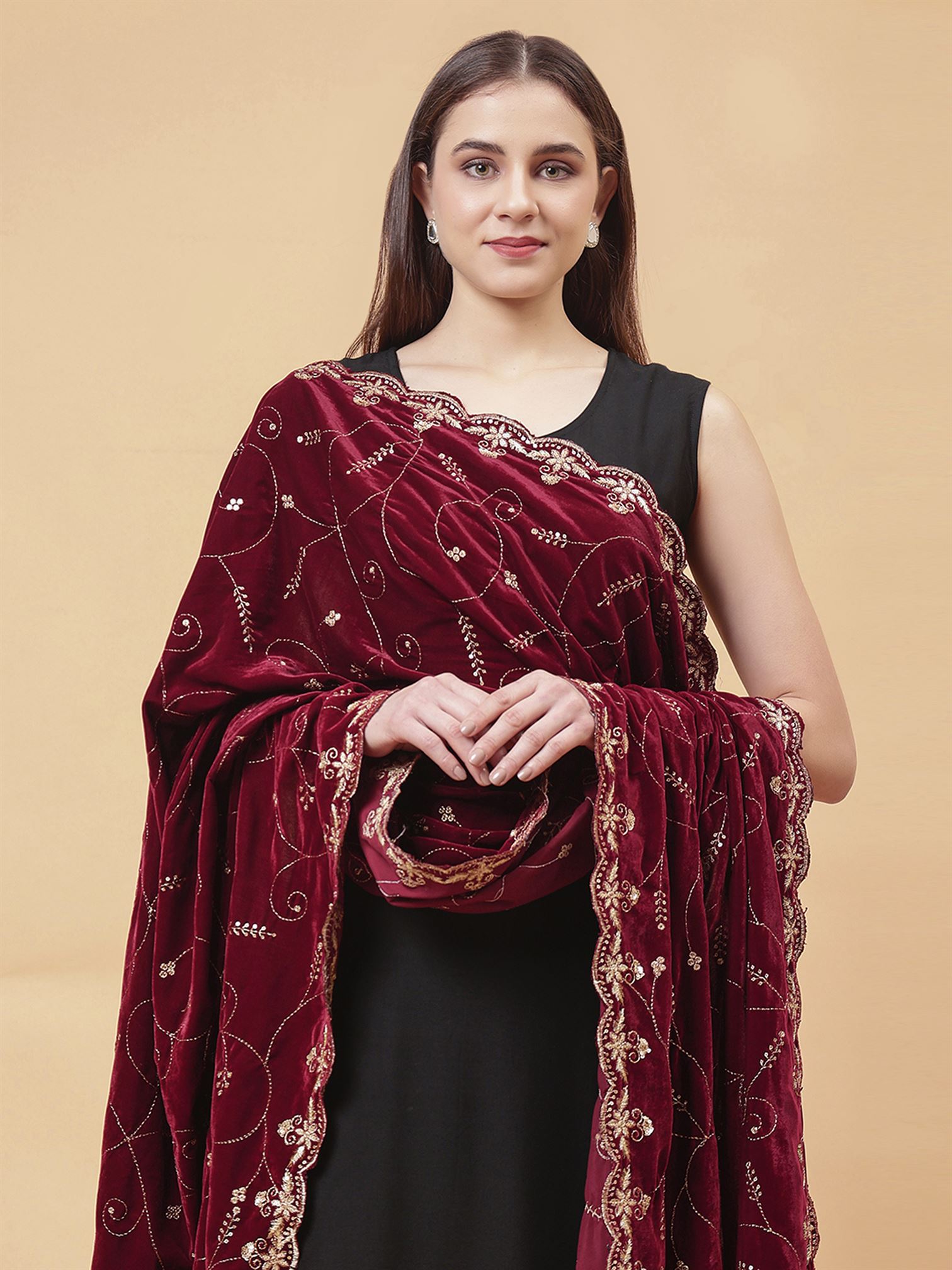 maroon-leaf-patern-embroiderery-velvet-dupatta-mcrcvd7444-moda-chales-5